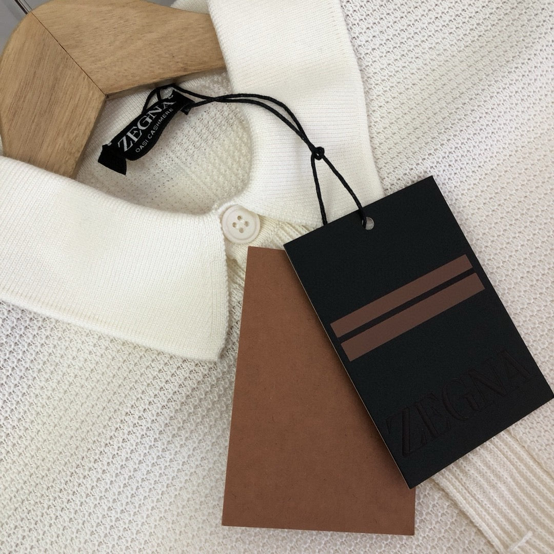 Jersey in Weiß und Apricot