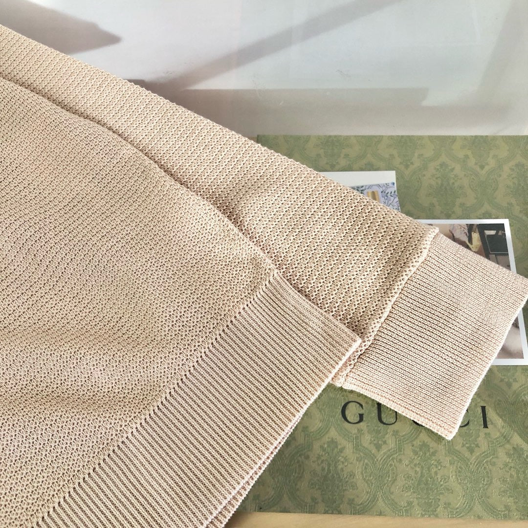 Jersey in Weiß und Apricot