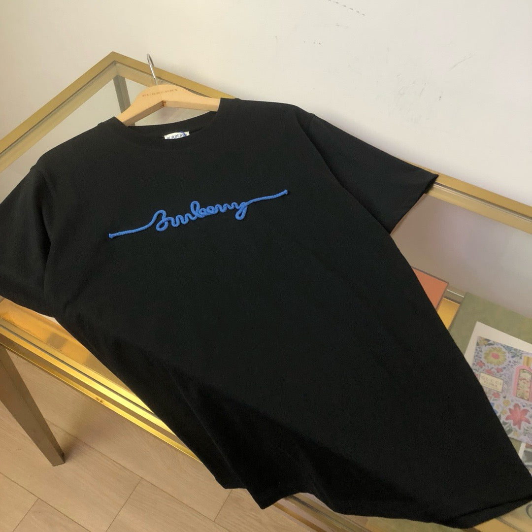 White and Black T-Shirt - FashionHype.xyz