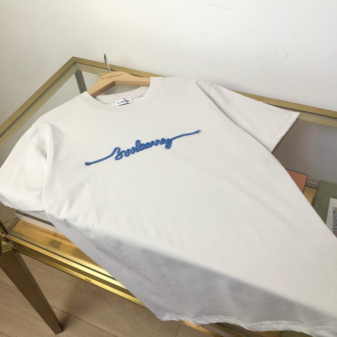 White and Black T-Shirt - FashionHype.xyz