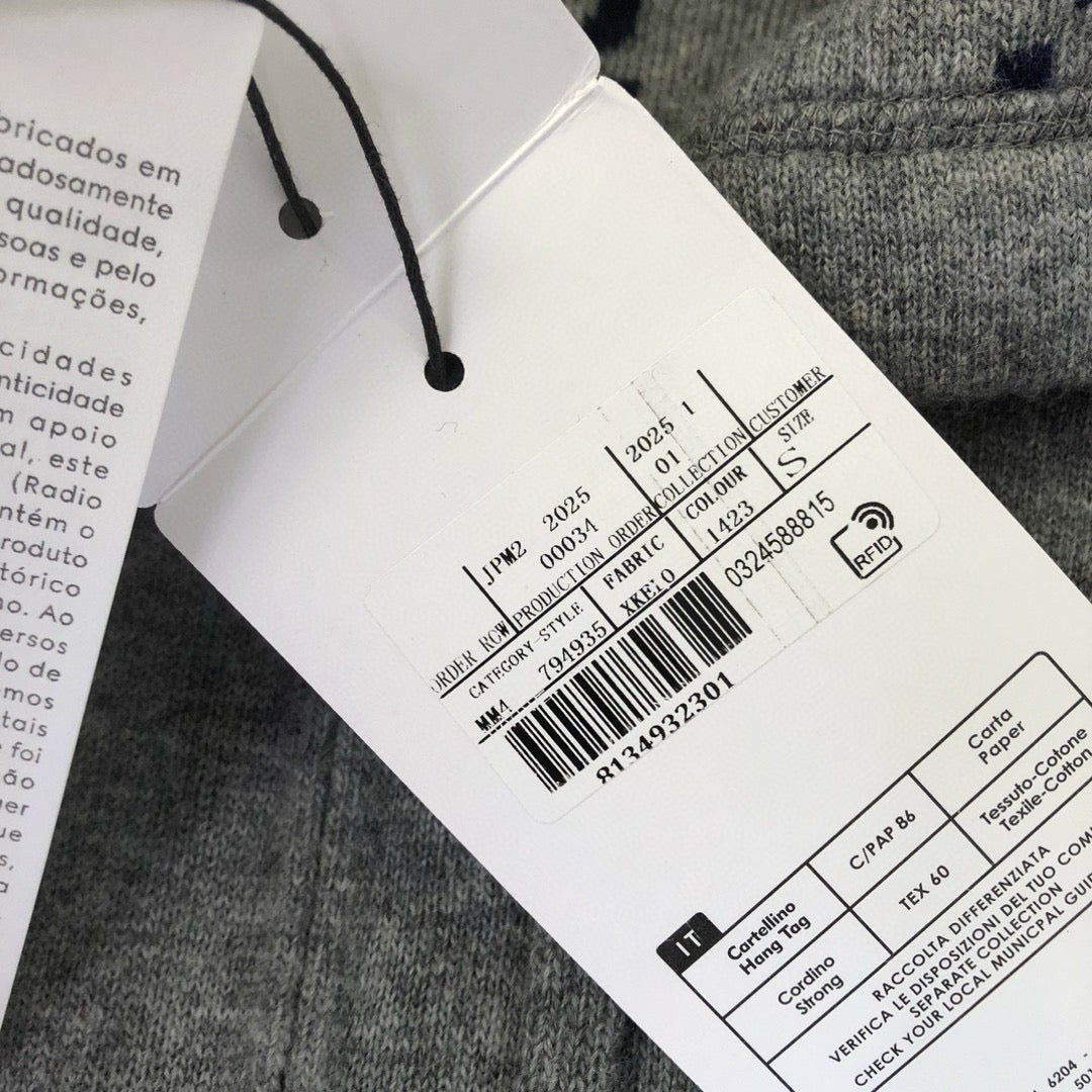 Graue Jacke