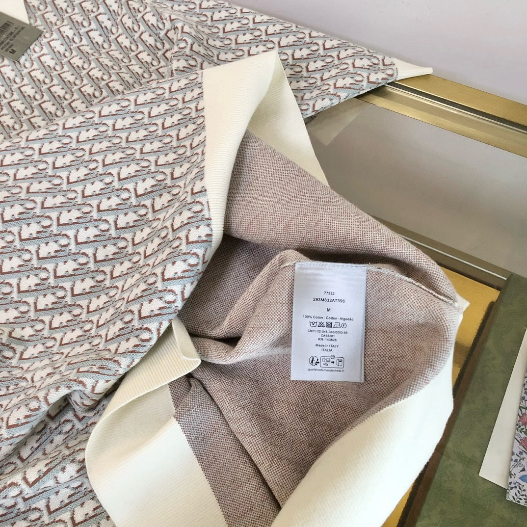 بولو متعدد الألوان