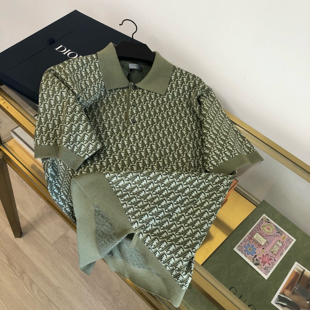 بولو متعدد الألوان