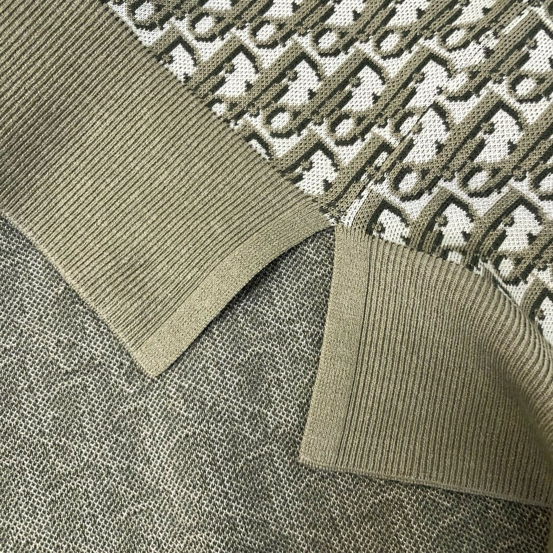 بولو متعدد الألوان