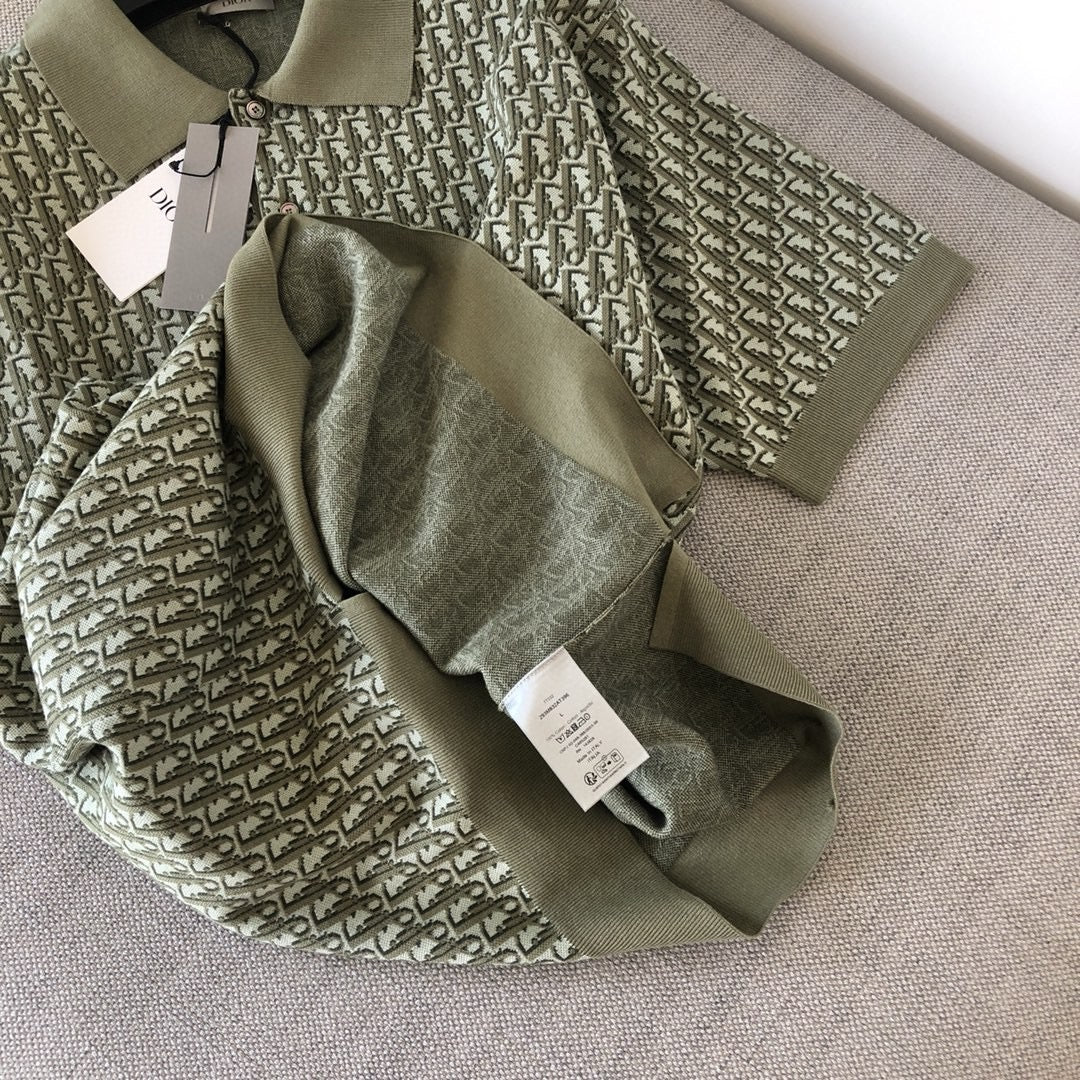 بولو متعدد الألوان