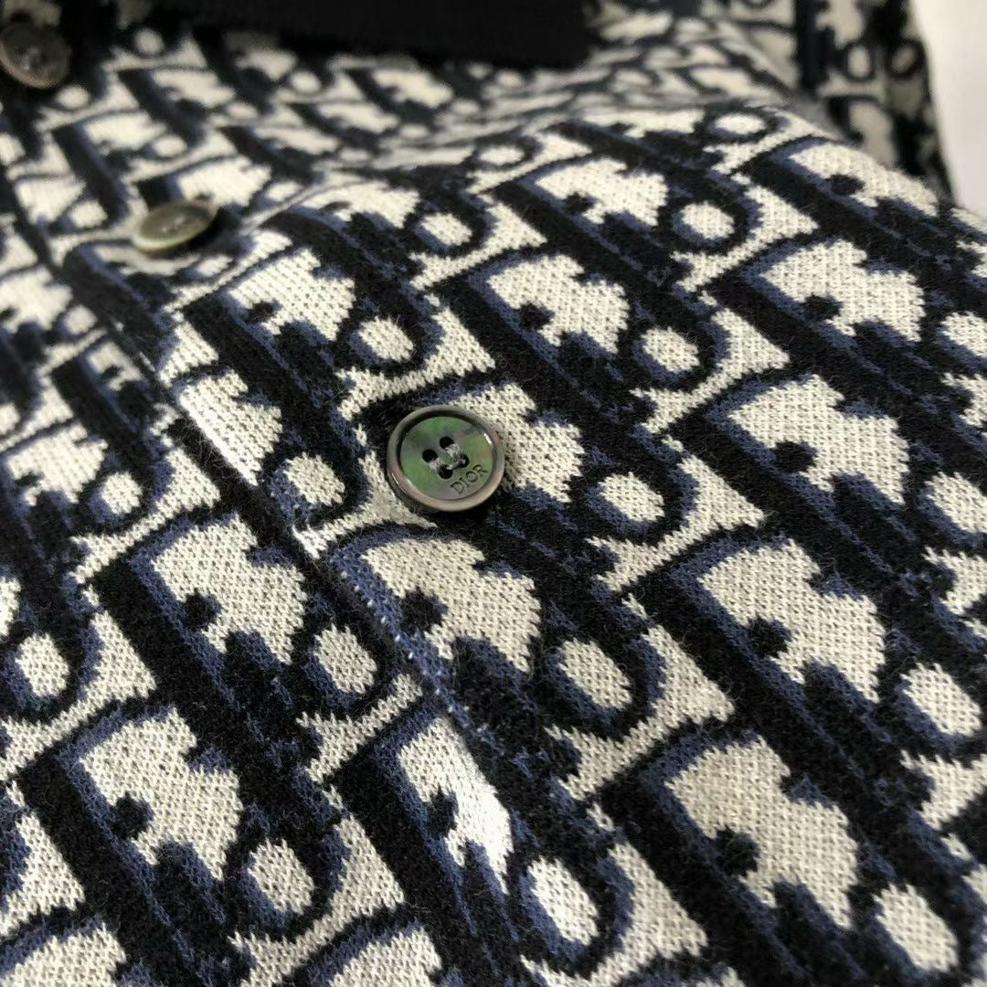 بولو متعدد الألوان