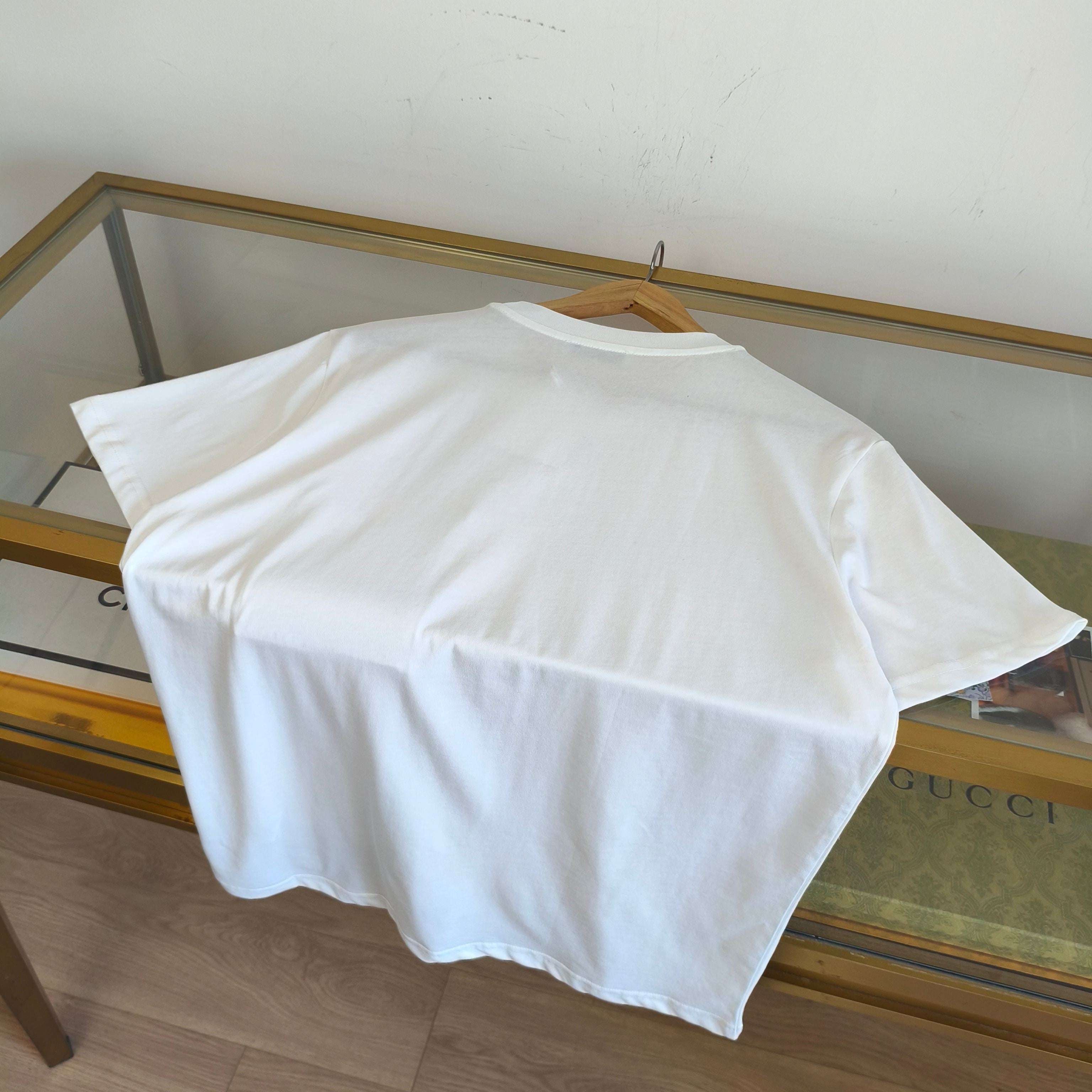 White and Black T-Shirt - FashionHype.xyz