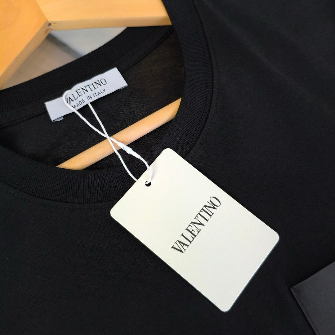 White and Black T-Shirt - FashionHype.xyz