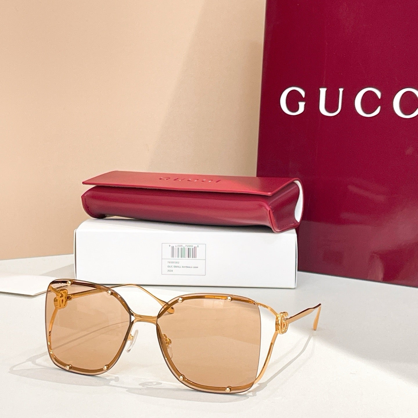 نظارة شمسية متعددة الألوان