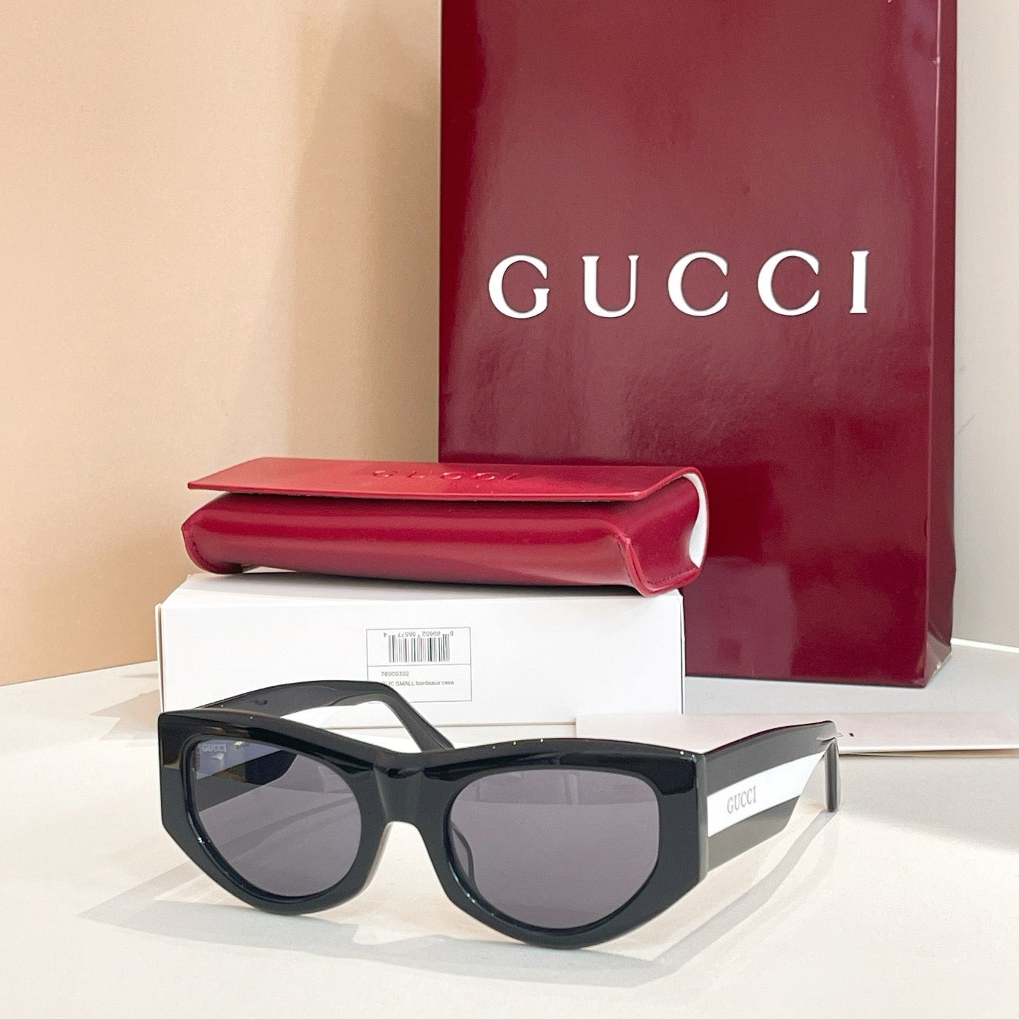 نظارة شمسية متعددة الألوان