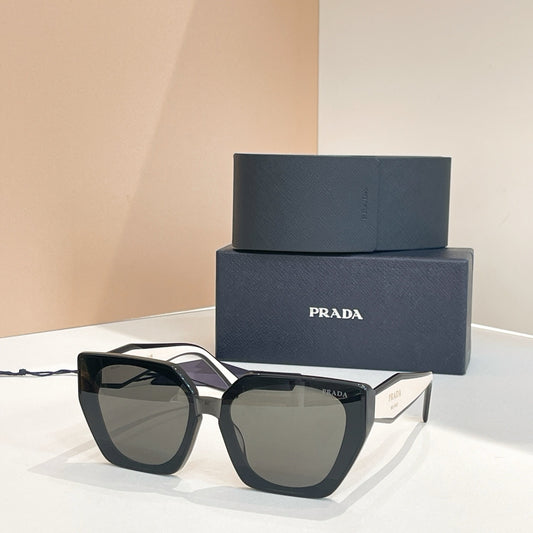 Mehrfarbige Sonnenbrille