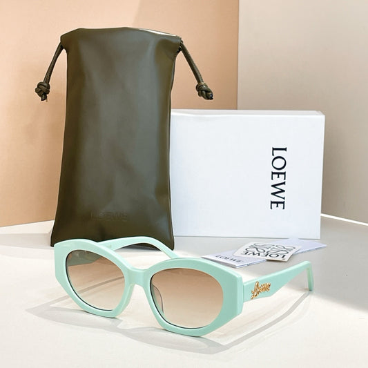 نظارة شمسية متعددة الألوان