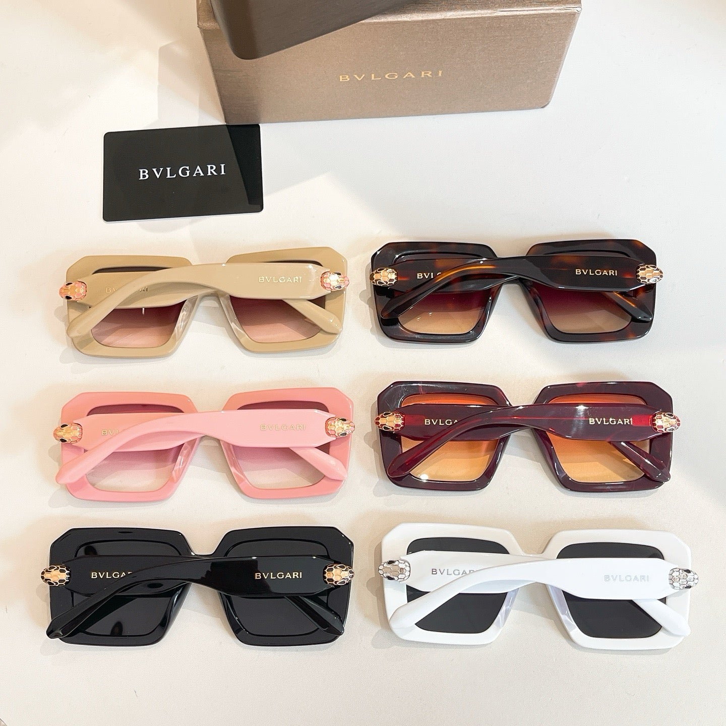 نظارة شمسية متعددة الألوان