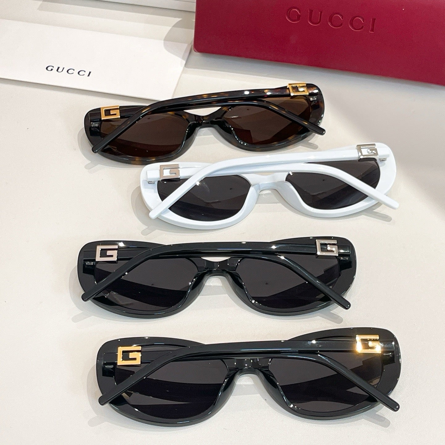 نظارة شمسية متعددة الألوان