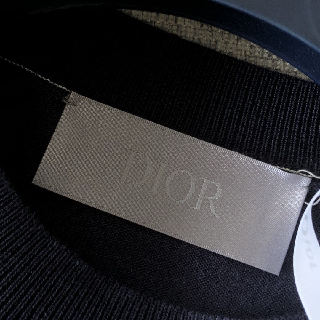 Black T-Shirt - FashionHype.xyz