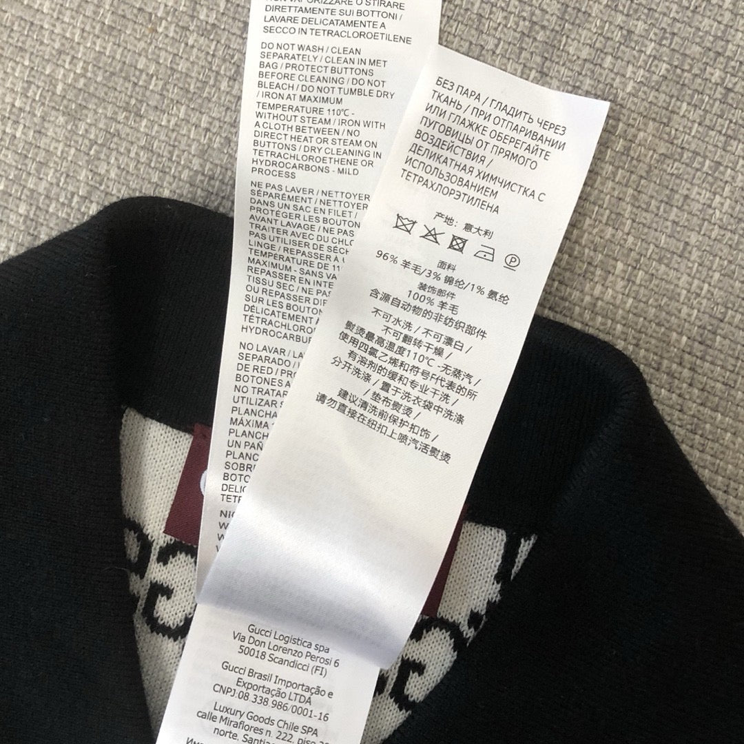 بولو متعدد الألوان