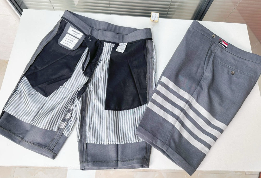 Graue Shorts