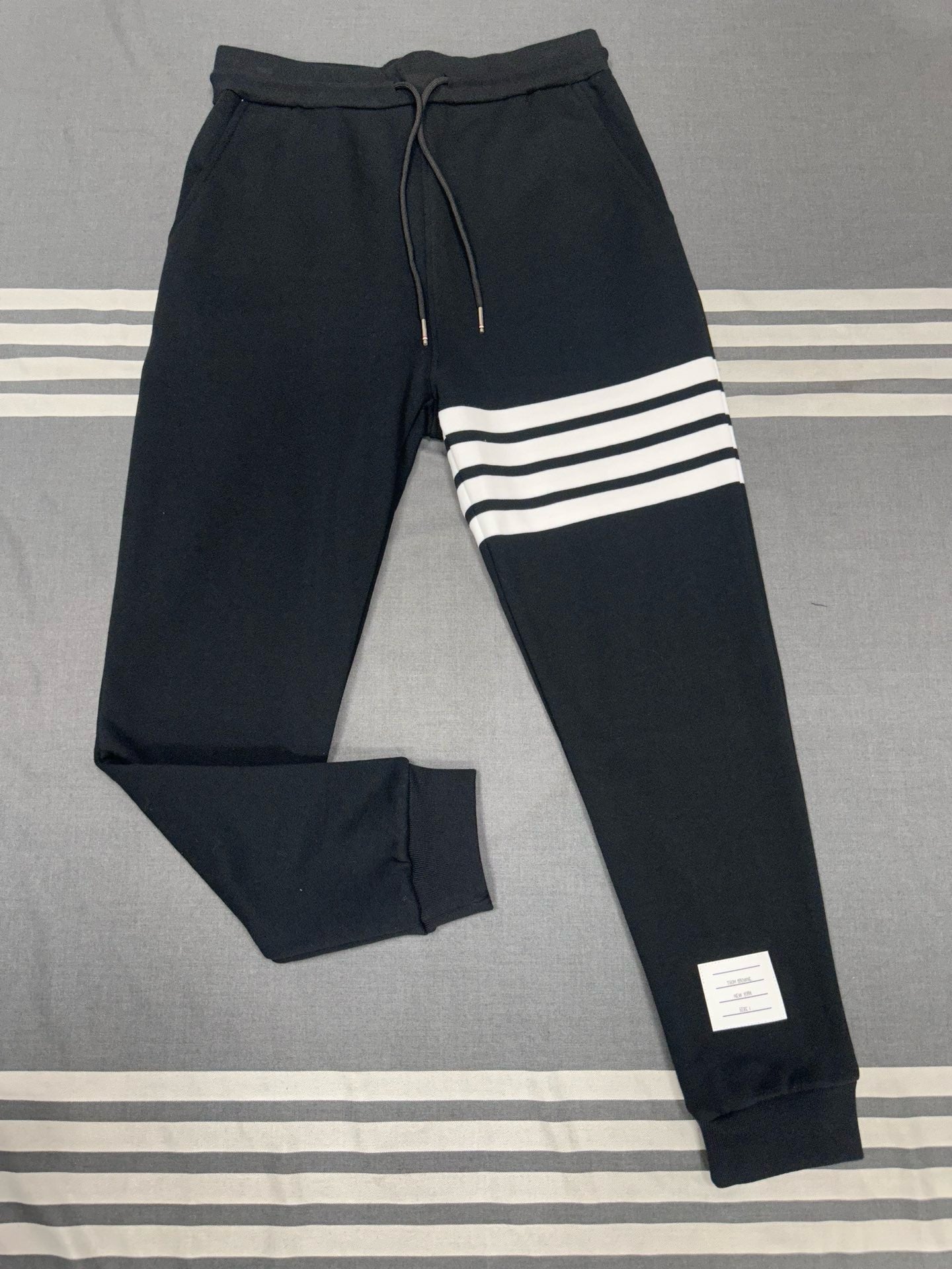 Mehrfarbige Hose