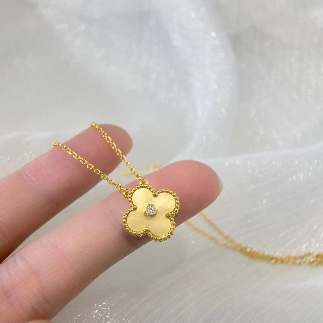 collar de oro