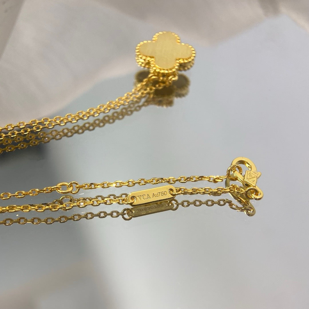 collar de oro