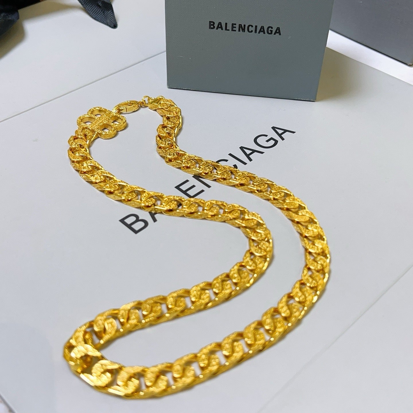 Golden Necklace - FashionHype.xyz