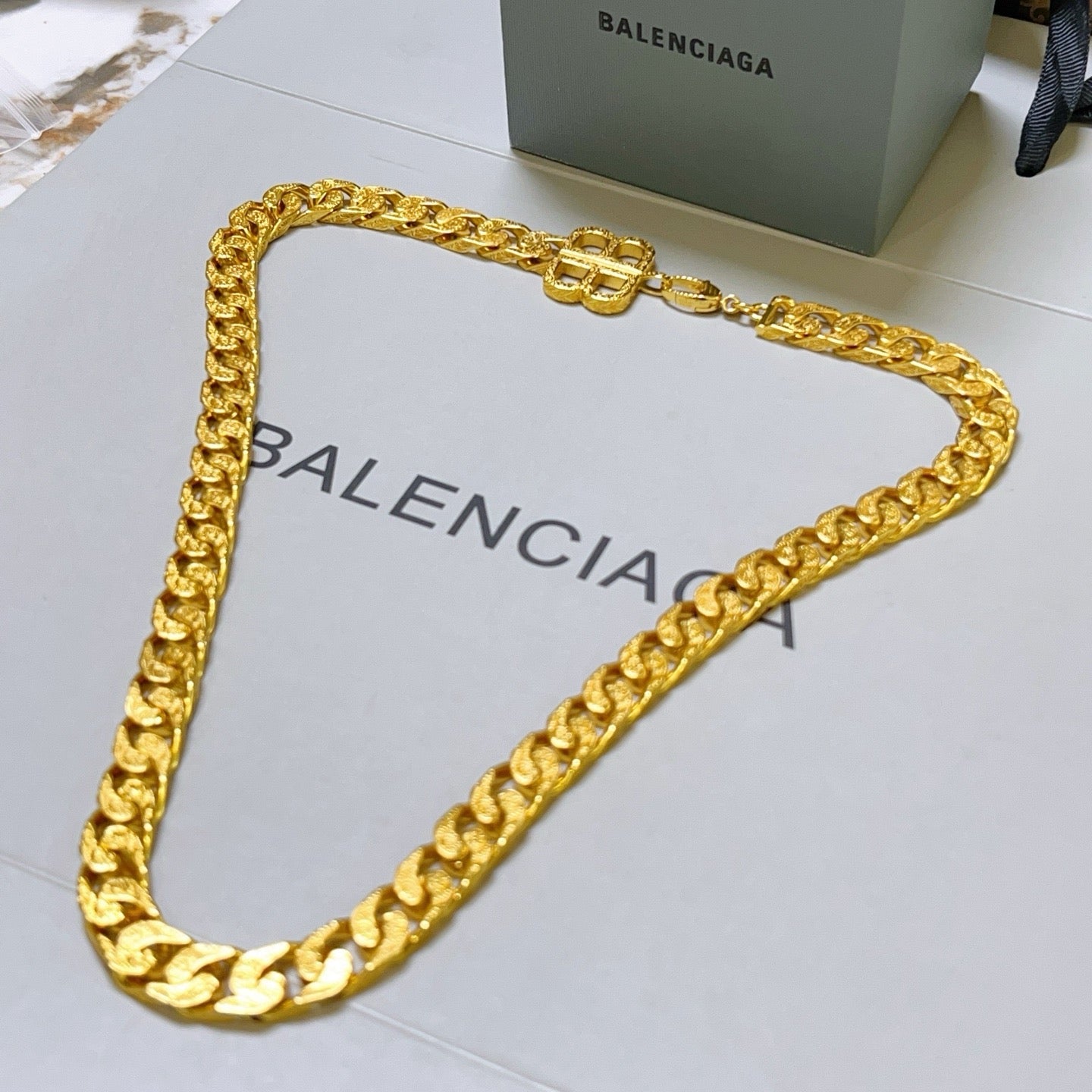Golden Necklace - FashionHype.xyz