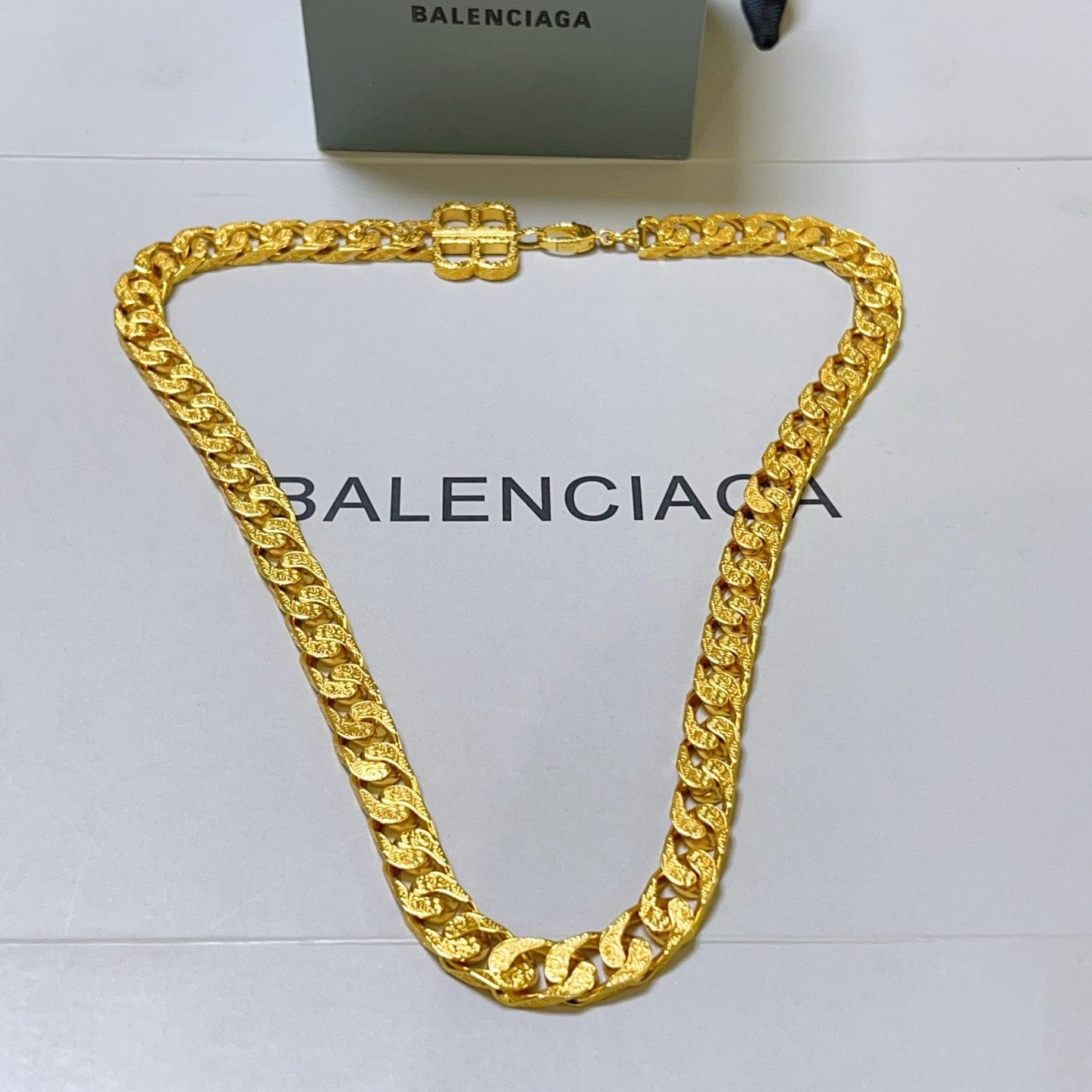 Golden Necklace - FashionHype.xyz