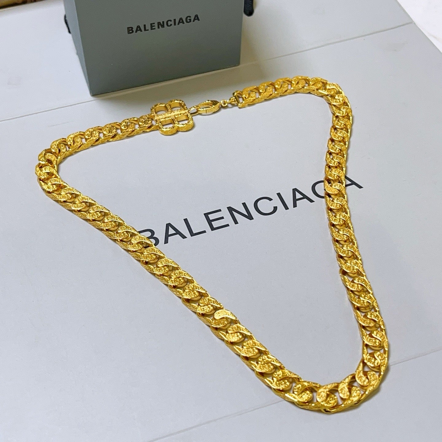 Golden Necklace - FashionHype.xyz