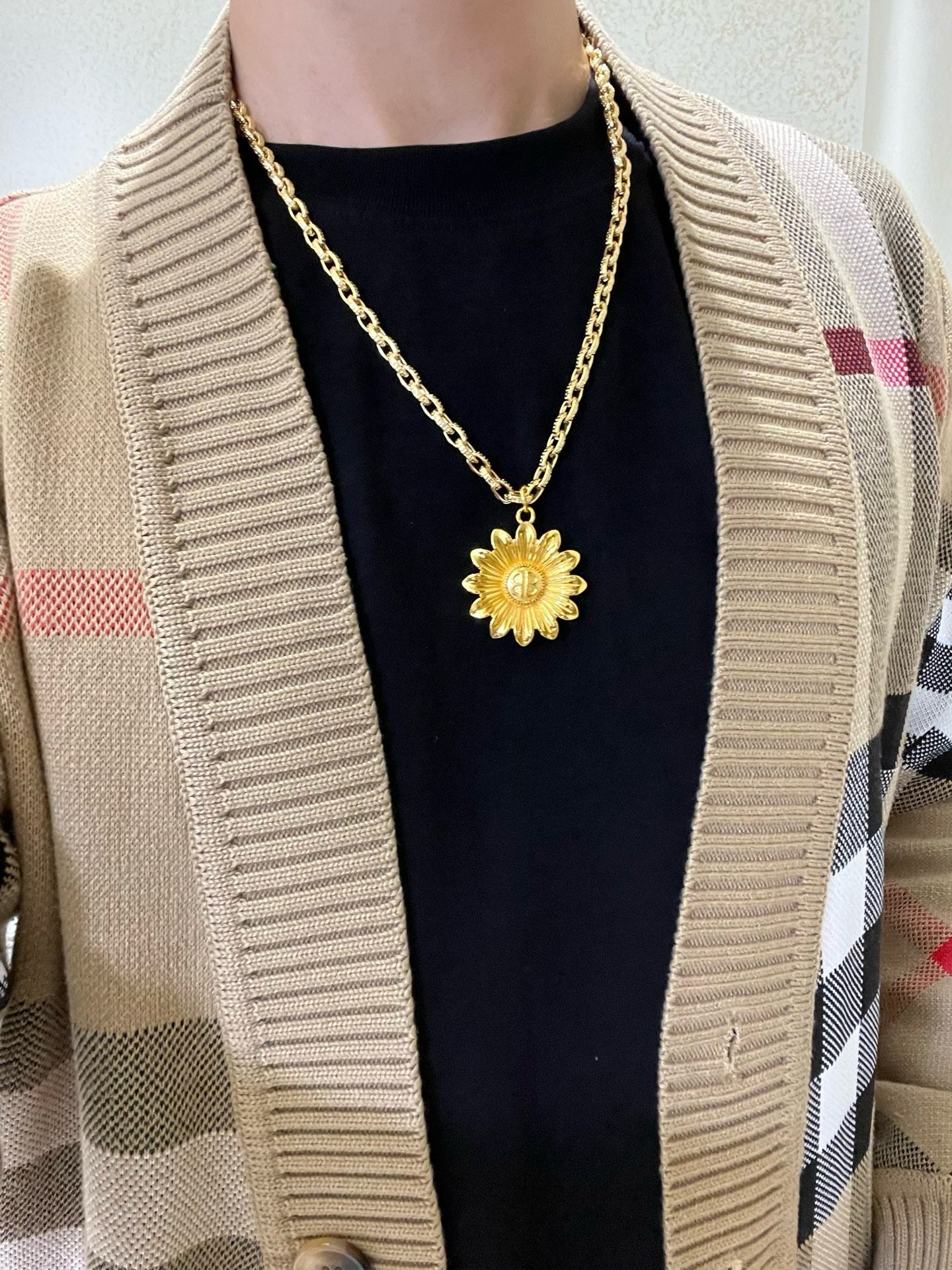 Goldene Halskette