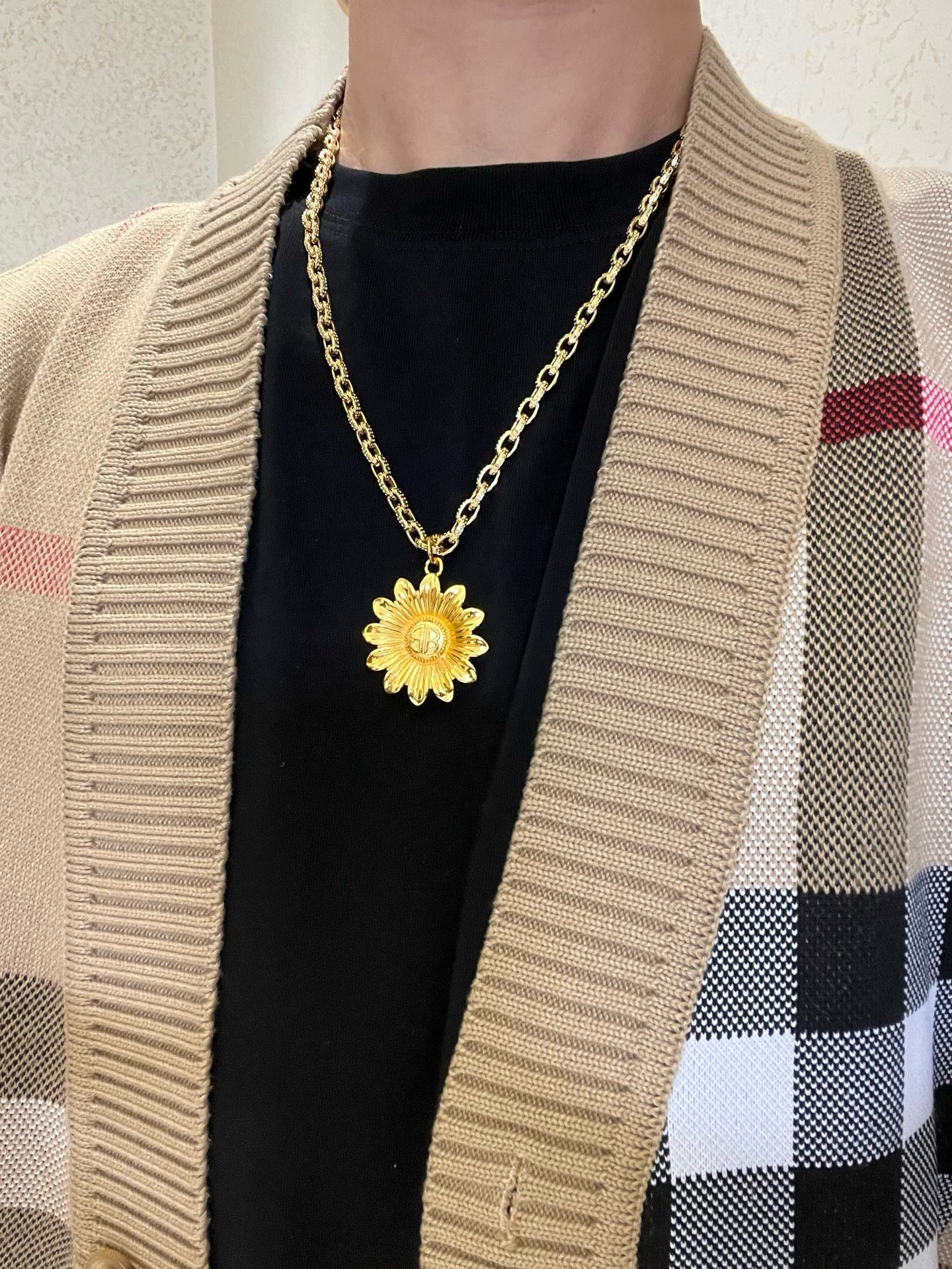 Goldene Halskette
