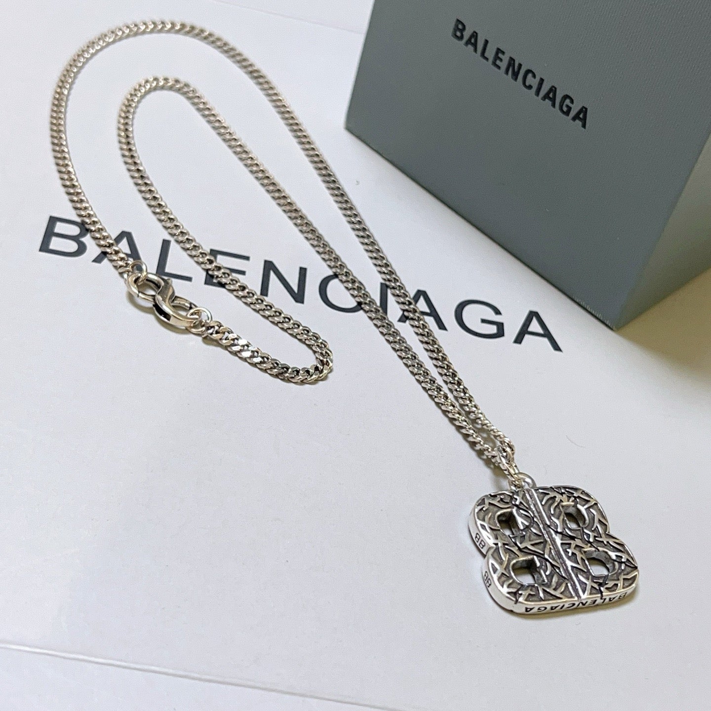 Silver Necklace - FashionHype.xyz