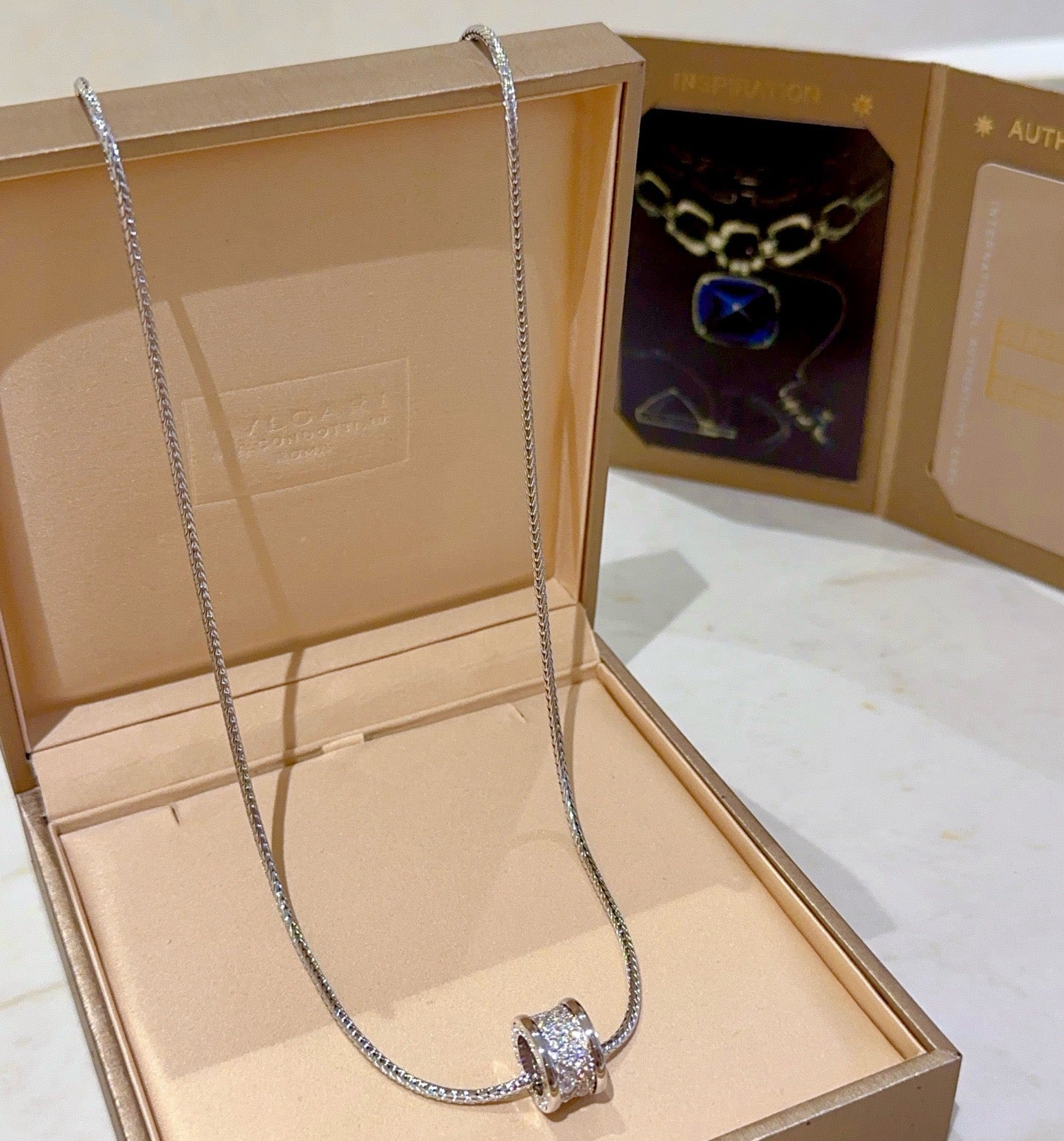 Silberne Kette