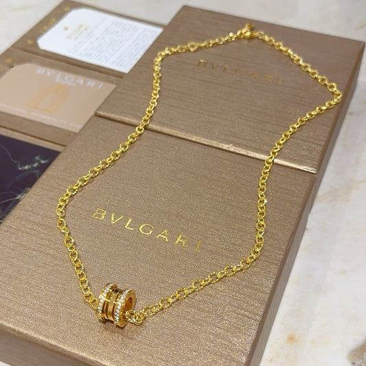 Collar de plata