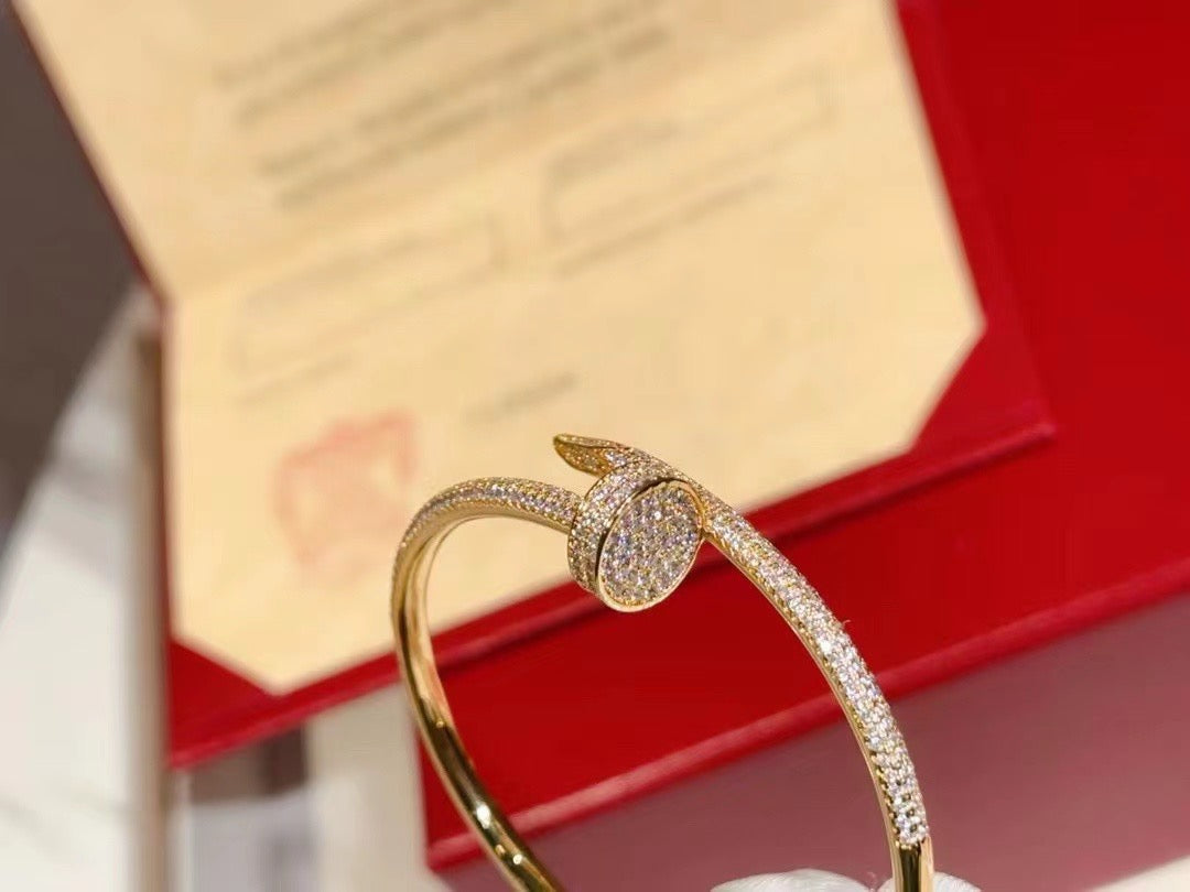 Gold Bracelet - FashionHype.xyz