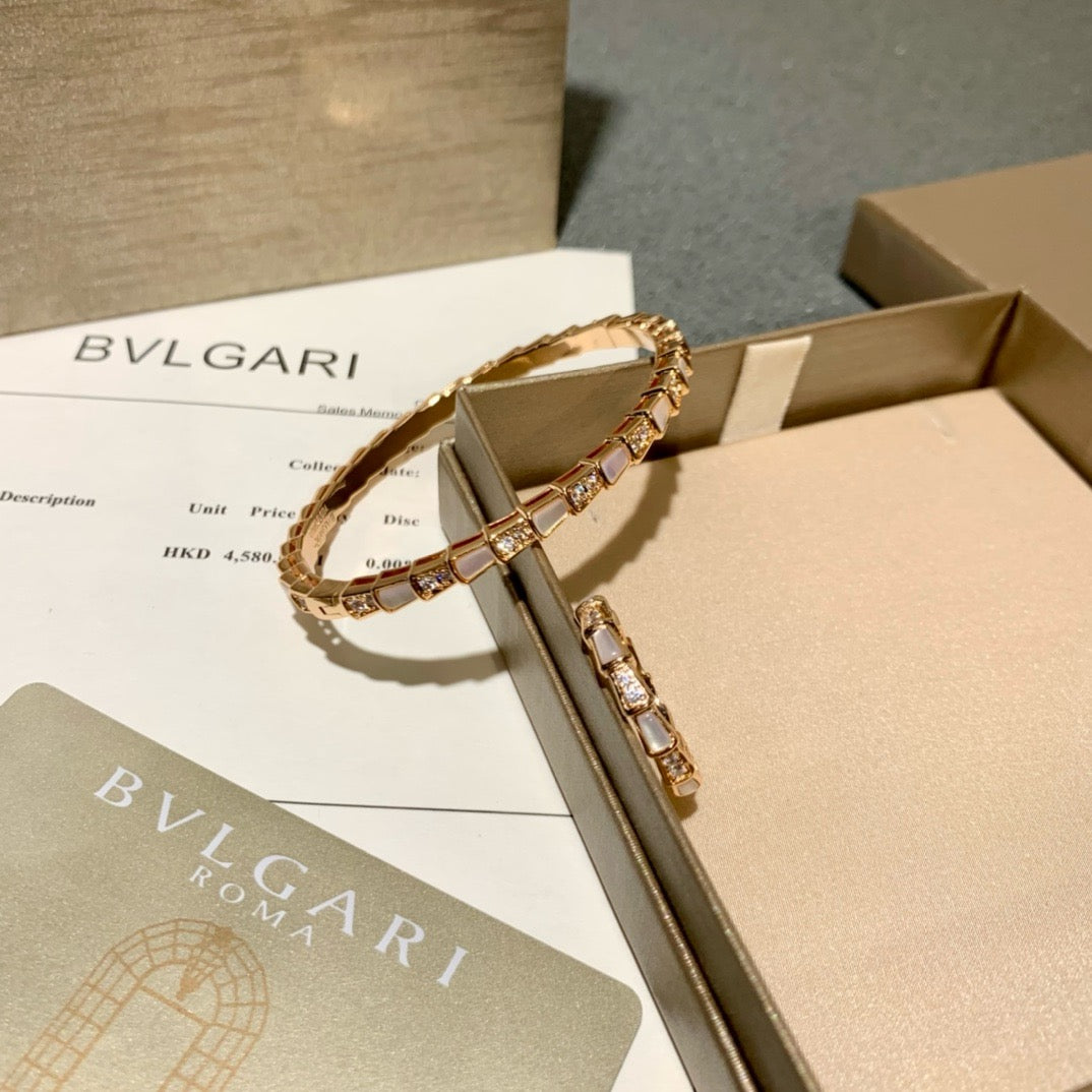 Gold Bracelet With Ring