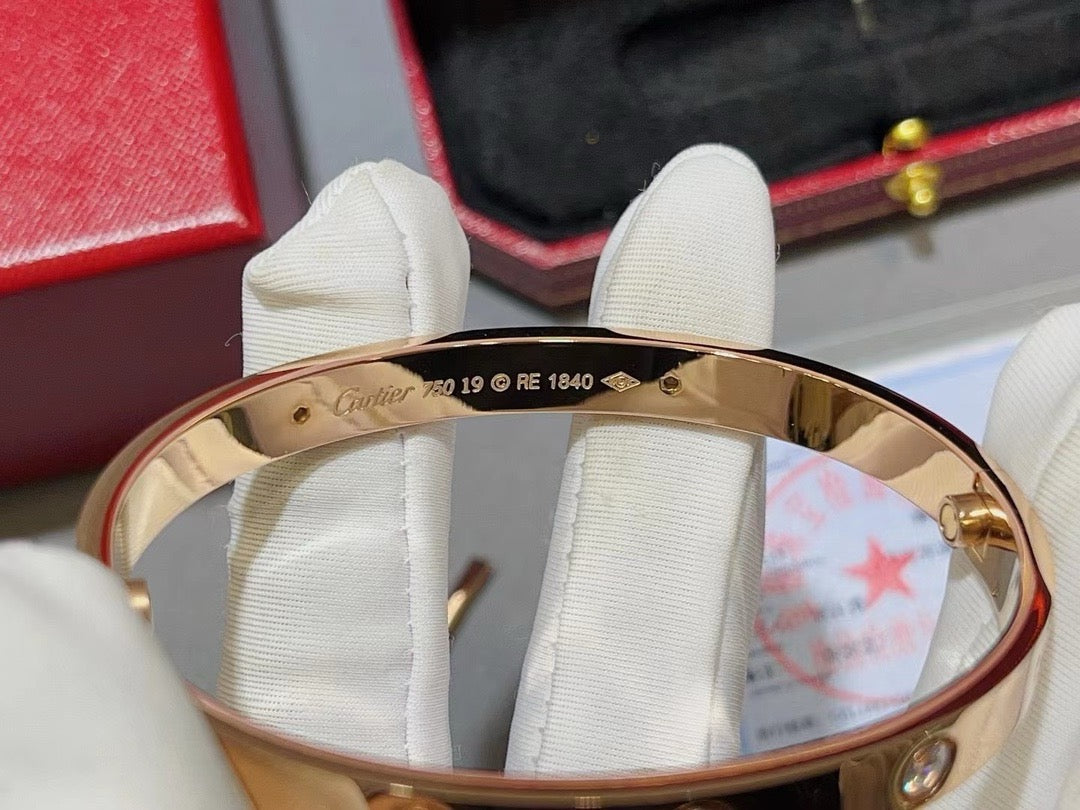 Silver and Gold Bracelet - FashionHype.xyz