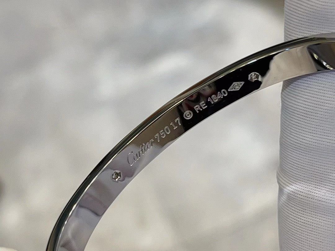 Silver and Gold Bracelet - FashionHype.xyz