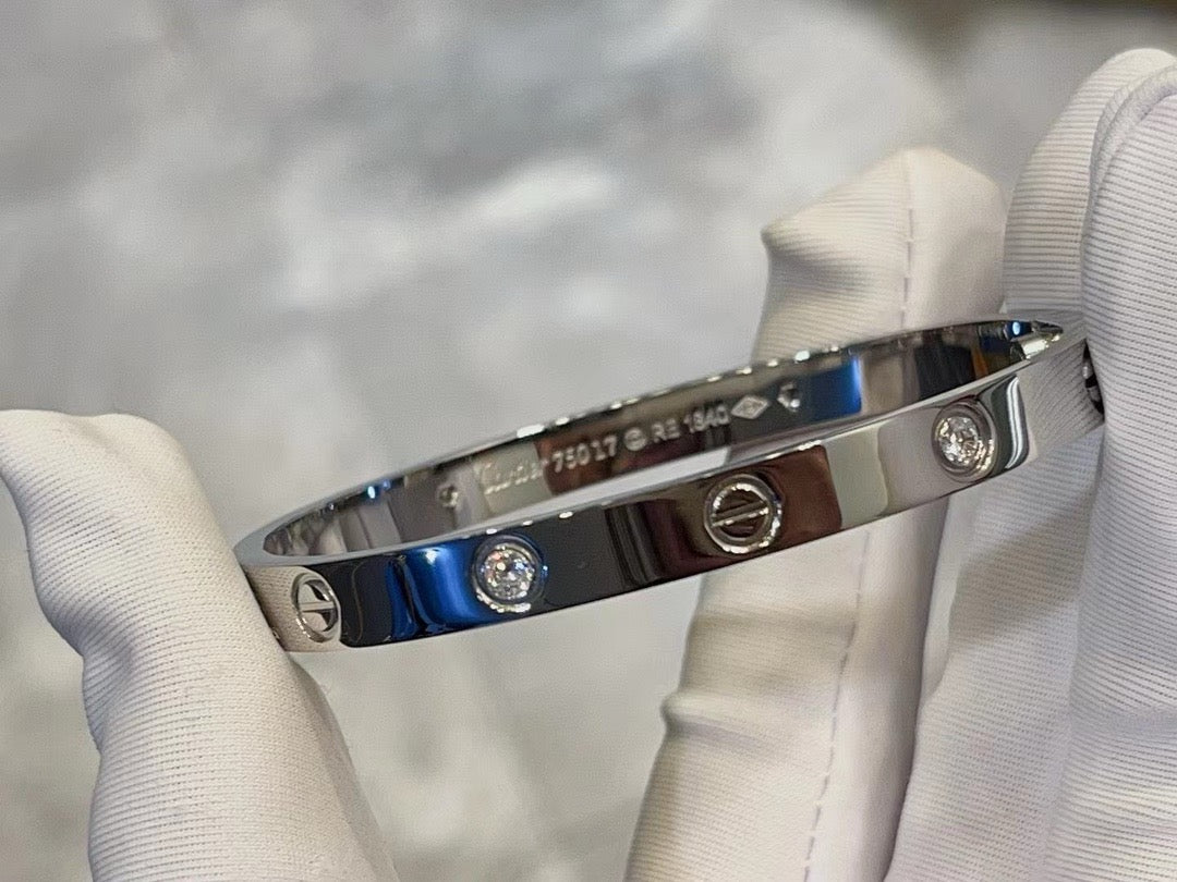 Silver and Gold Bracelet - FashionHype.xyz