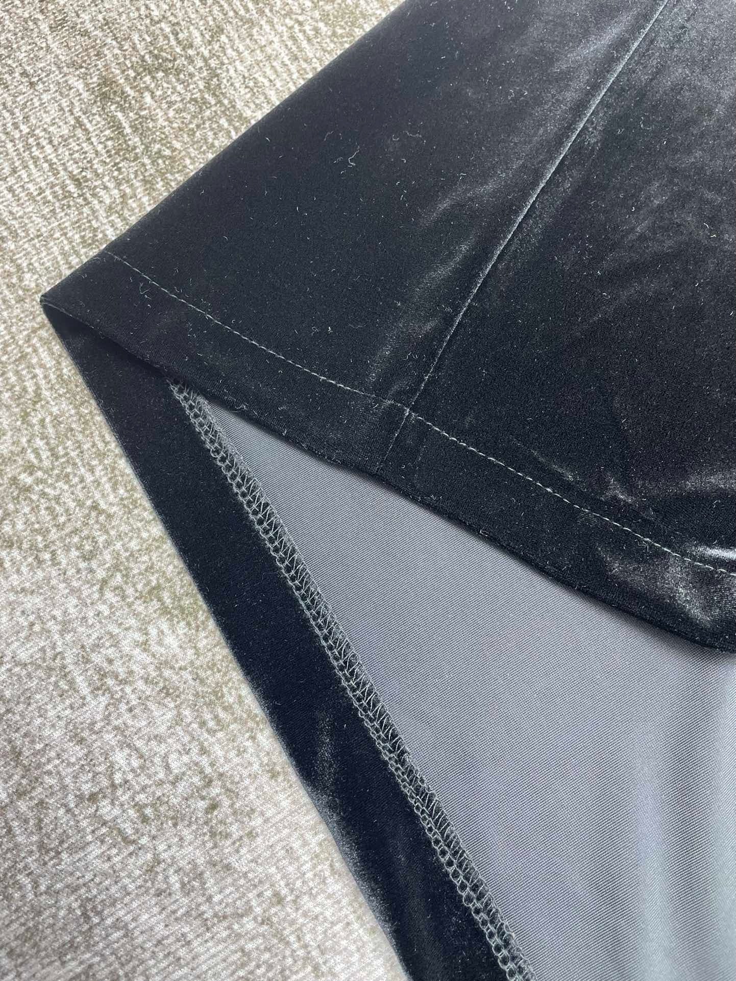 Black and Green Shirt - FashionHype.xyz