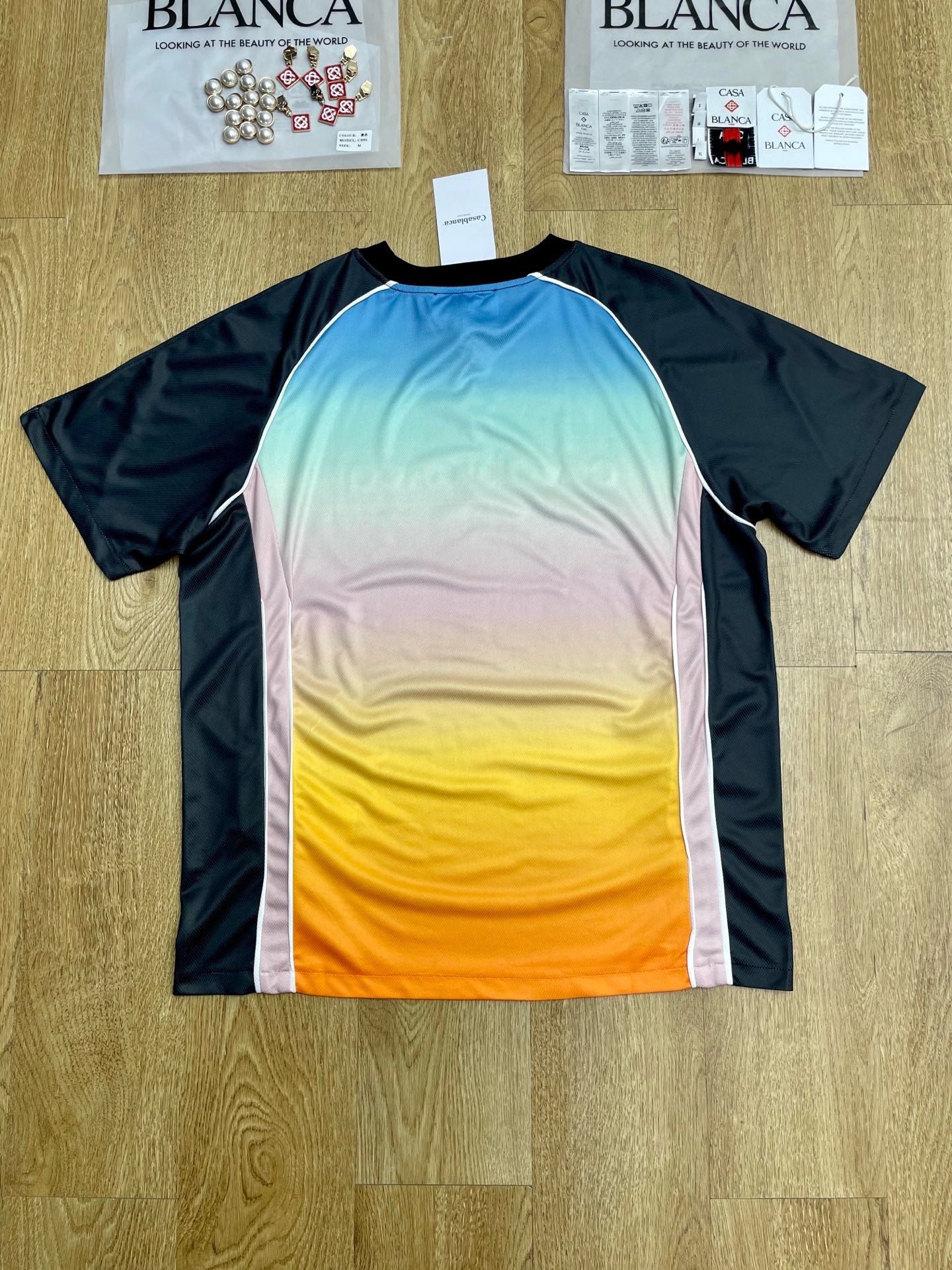 Mehrfarbiges T-Shirt