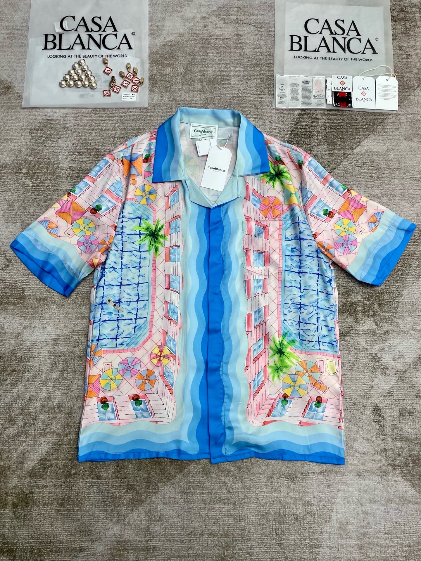 Mehrfarbiges T-Shirt