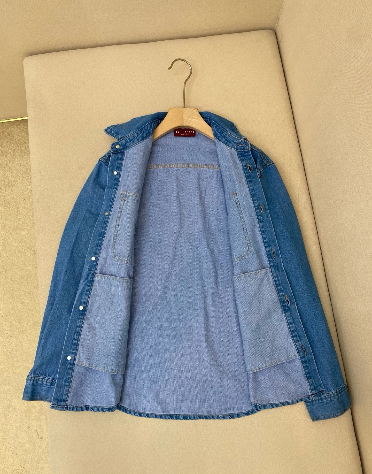 Blaue Jacke