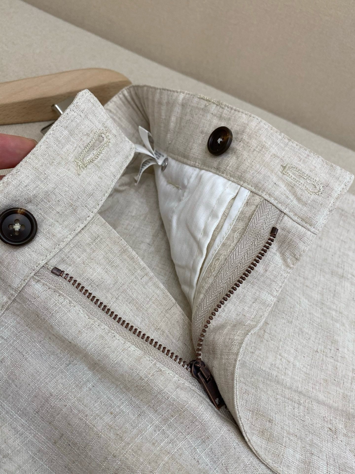 White Pant - Size XL - FashionHype.xyz