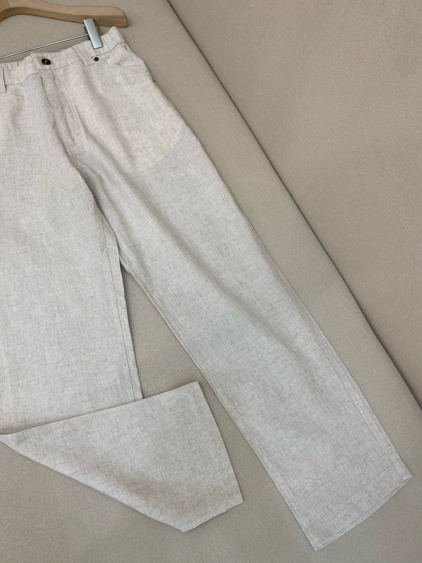 White Pant - Size XL - FashionHype.xyz