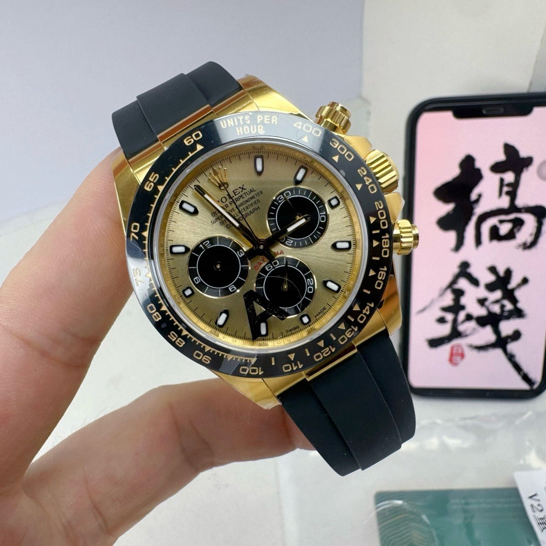 Golden Watch - FashionHype.xyz