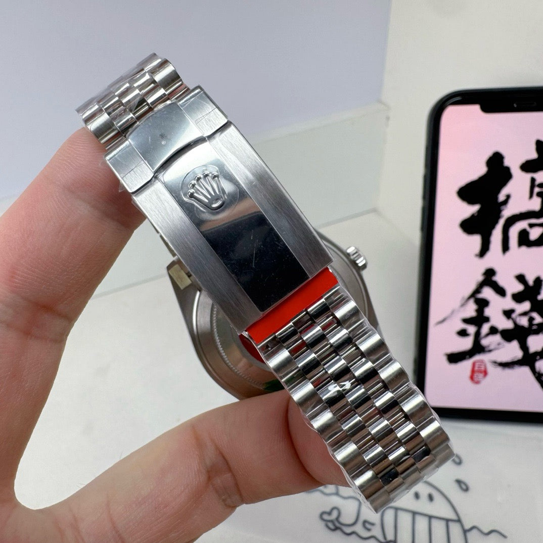 Black Gold Watch