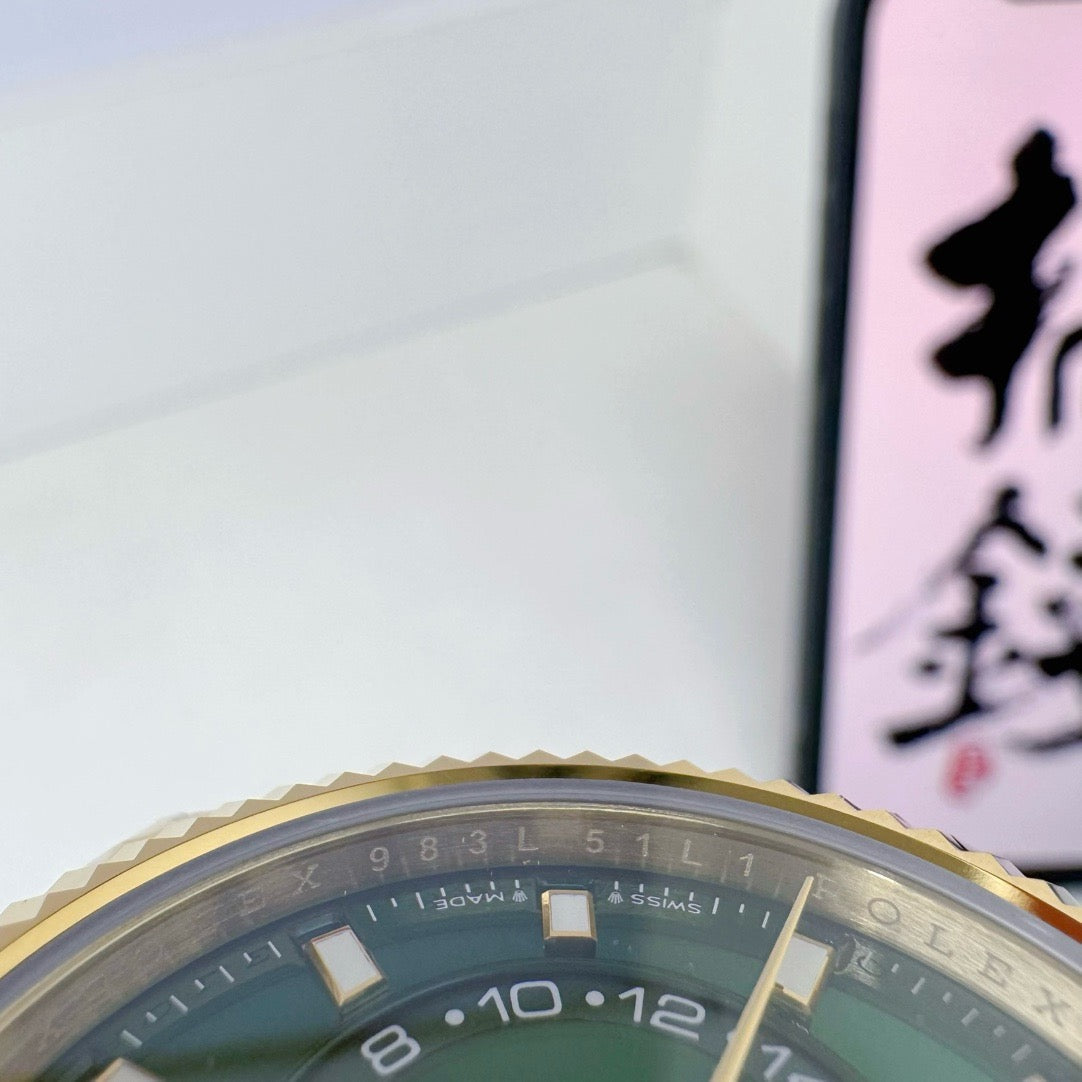 Golden Green Watch - FashionHype.xyz