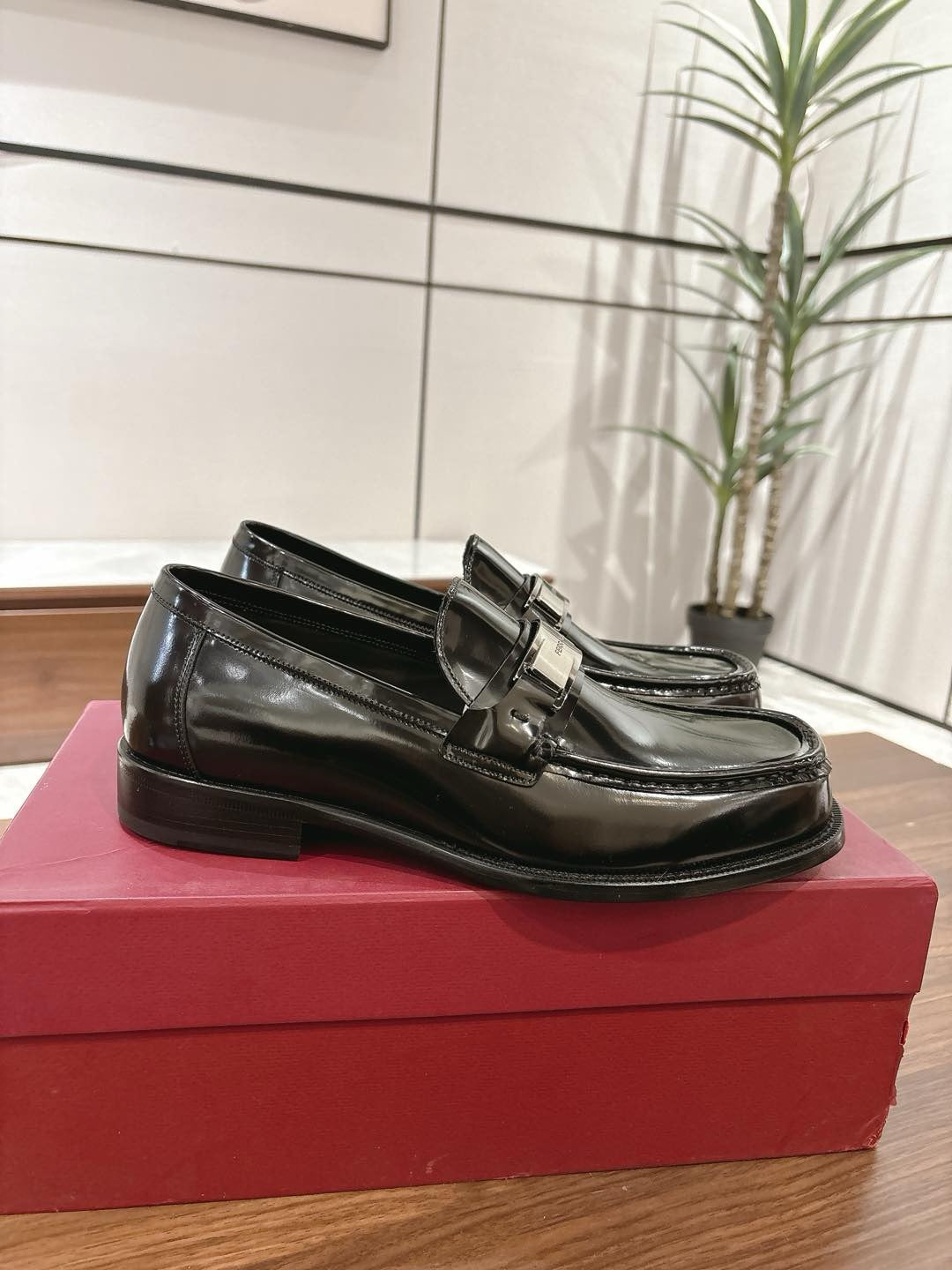 Black Shoes