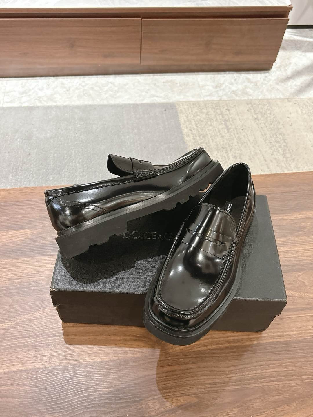 Black Shoes