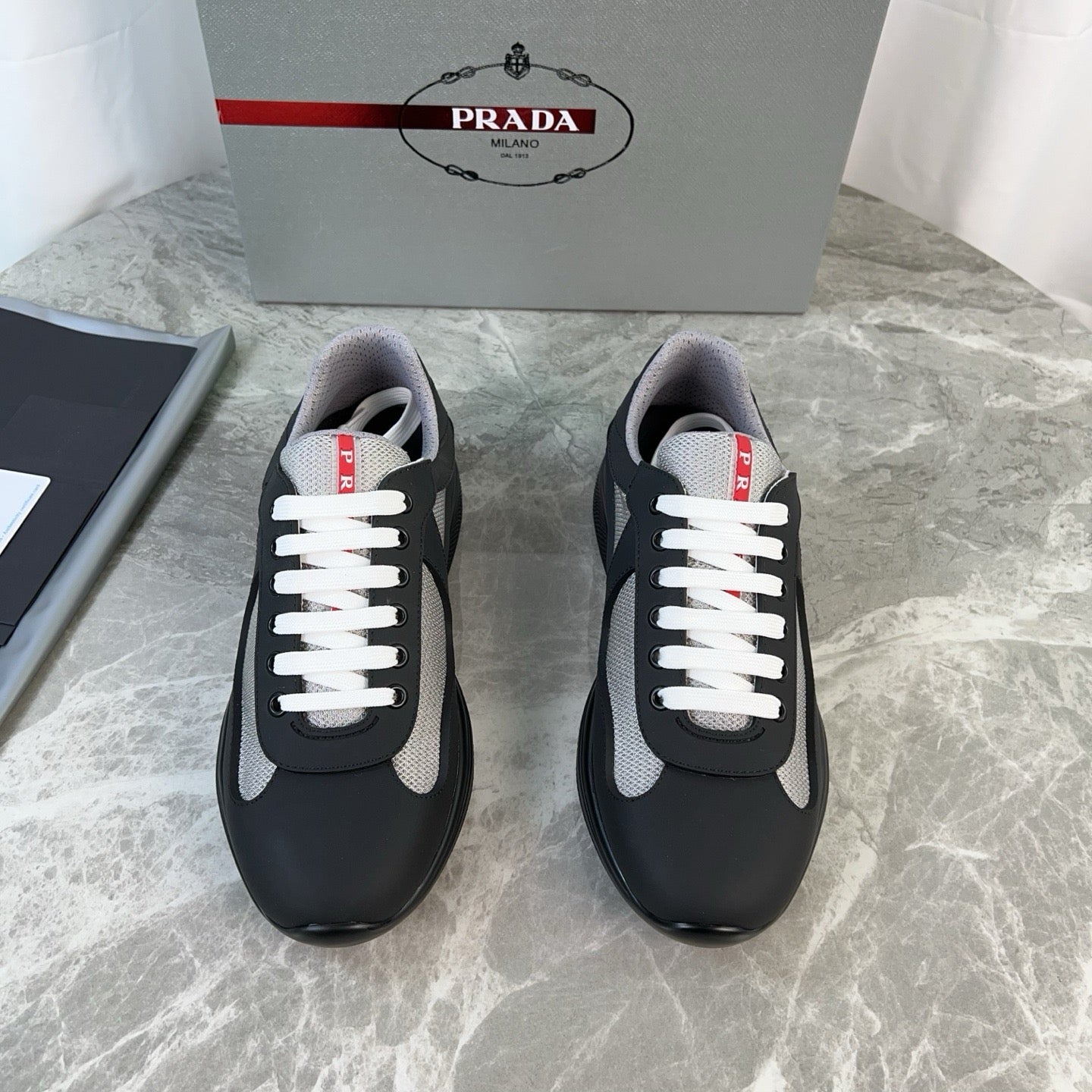 Black Shoes - FashionHype.xyz